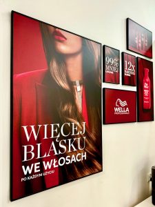 Branding salonów Wella – fototapety, oznaczenia i&nbsp;montaż w&nbsp;wielu lokalizacjach